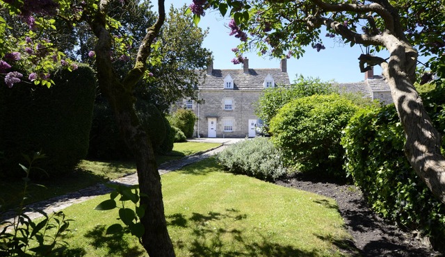 Character stone cottage walking distance from the World Heritage Jurassic Coast
