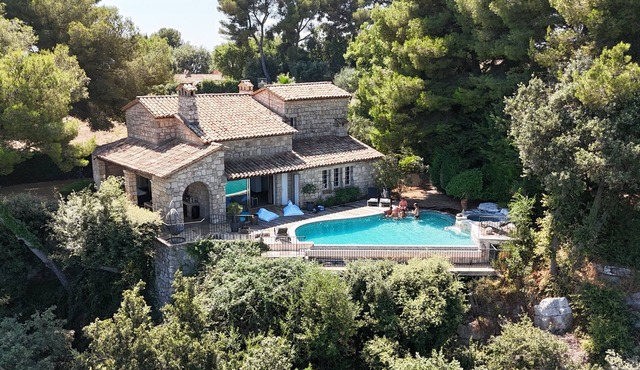 Character stone house - Exceptional view 180 ° sea and mountain