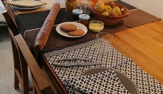 Character studio with independent south-facing patio