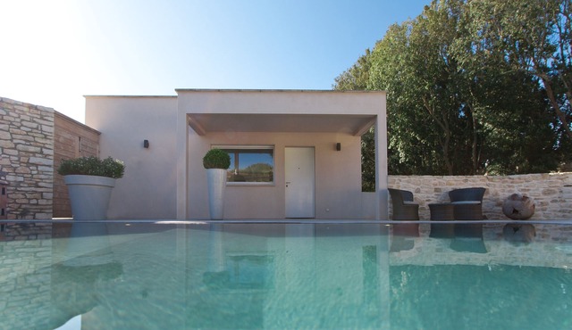 Character villa in Bonifacio stone-heated swimming pool-
