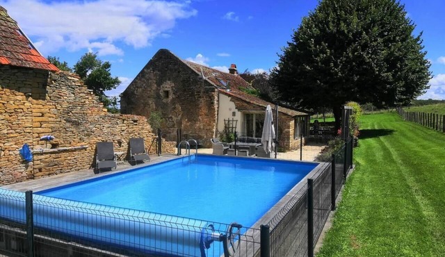 Characterful 3-Bed House in Saint-Ythaire