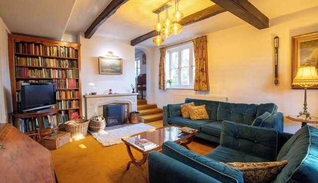 Characterful 5 Bedroom Country Retreat