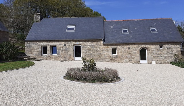 CHARACTERFUL GITE, ALL COMFORT*, close to the river, LARGE LAND