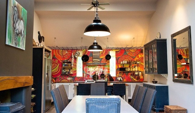 Characterful Home in beautiful surroundings of Surrey Hills