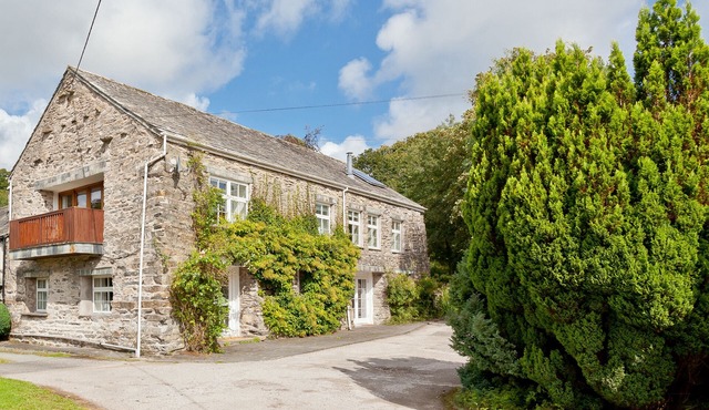 Charcoal House - Luxury, peaceful, country house, off-road parking, EV charging