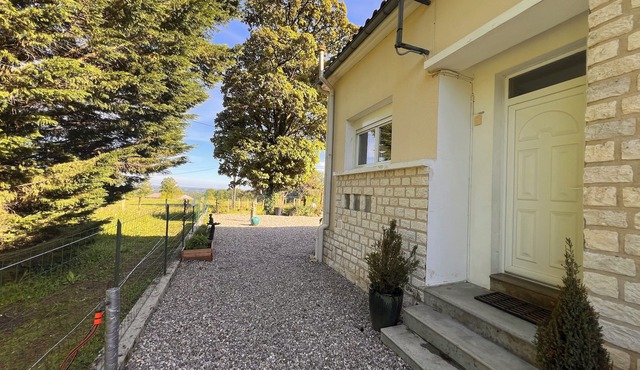 Charente, Mazerolles, France 2 Beds , garden, pets, bike store, views, Lakes,