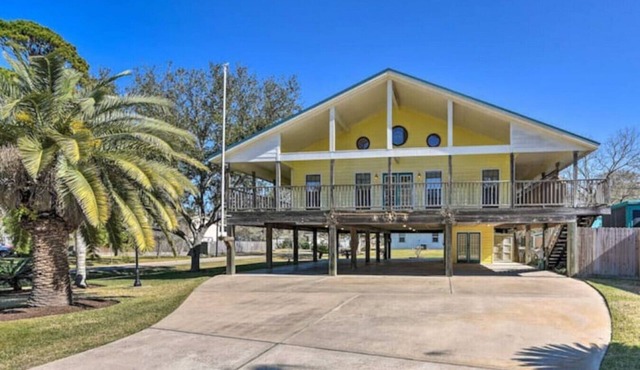 Charles · El Jardin! 5 min walk to beach