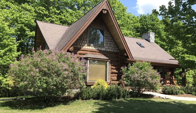 Charlevoix's Beautiful Log Home