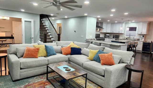 "Charlie's on the North Channel" Beautiful Home