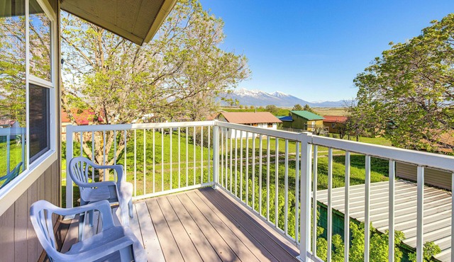 Charlo Cabin Rental ~ 20 Mi to Flathead Lake!