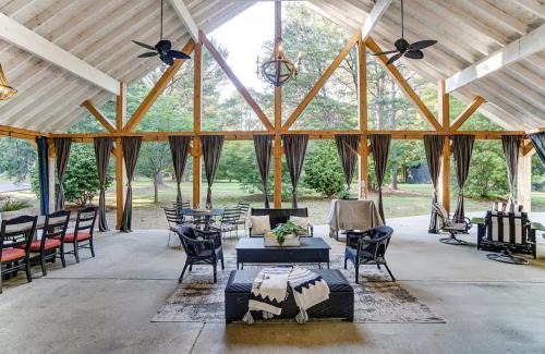Charlotte Area Getaway Retreat & Event Venue Weddings & More in Mint Hill