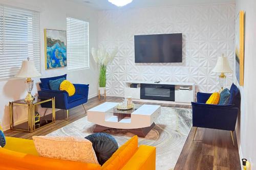 Charlotte Area Home Near Lake Wylie, Pets Welcome!