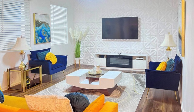 Charlotte Area Home Near Lake Wylie, Pets Welcome!
