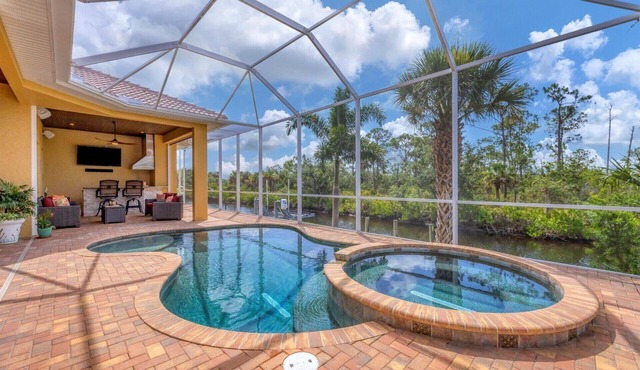 Charlotte County Villa 5913: Private Pool + Spa Oasis
