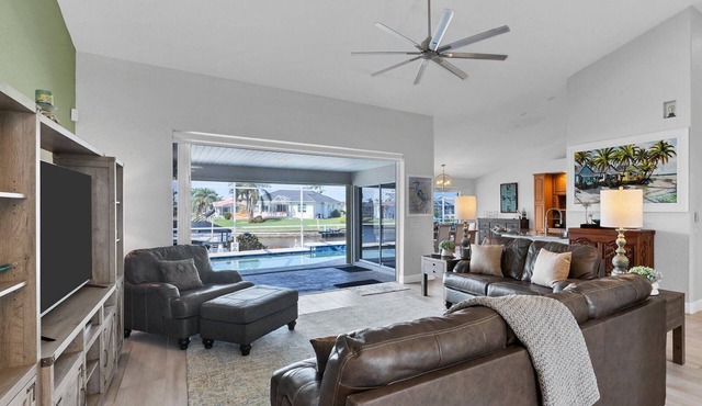 Charlotte Harbor 3B/2.5B Villa #3248