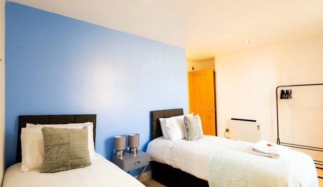 Charlotte House: Prime Location Urban Nest – 2BED 2BATH