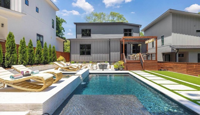 Charlotte Retreat | Pool, Spa, Gym, Putting Green