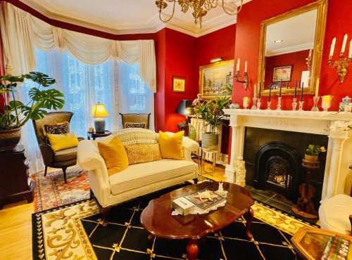 Charlotte's Rose Inn