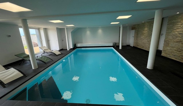 Charlotte Ty-touz, Gîte Avec Piscine Intérieure,chauffée et Privative