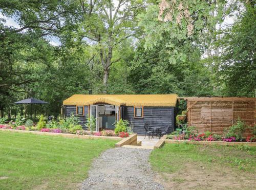 Charltons Hollow Cabin