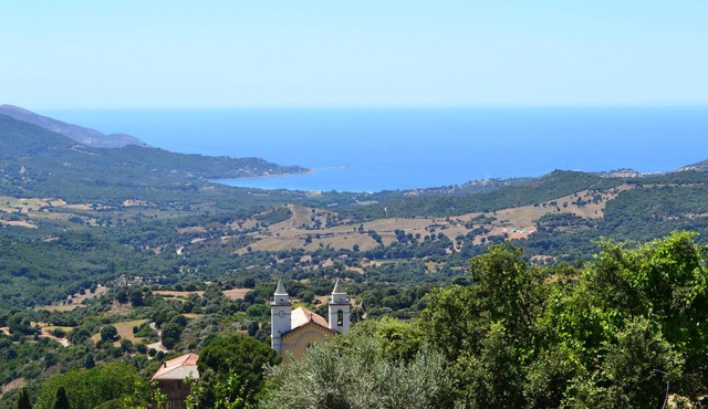 Charm and authenticity in the heart of the village