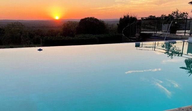 Charm, comfort, breathtaking views under the stars