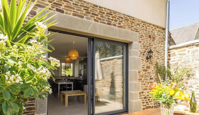 Charming house, pets welcome, parking - 4 guests