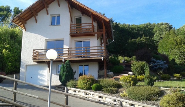 charming holiday studio