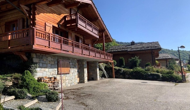 Charming Ski Lodge in Saint François Longchamp