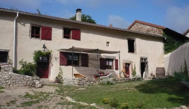 Charming Cottage for 4 with Garden, Pets Welcome