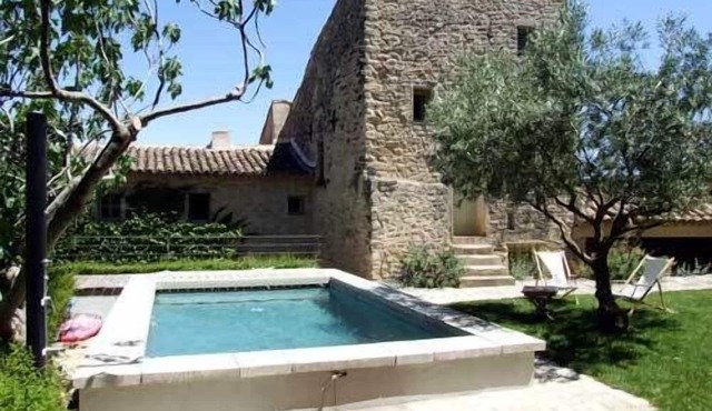 Charming house in the heart of a picturesque Luberon village