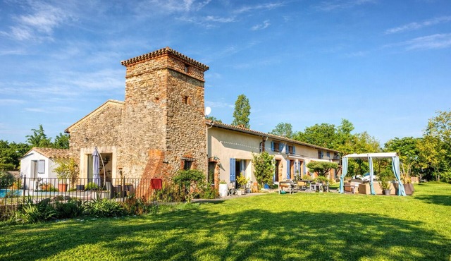 Charming dovecote - Heated swimming pool - Hammam -.6 pers