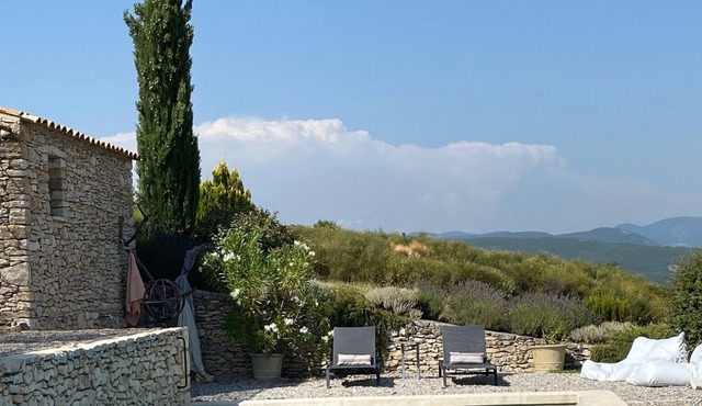 Charm, lavender and tennis in Provence