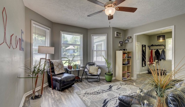 Charm Near Omaha Downtown: 4-Bed, 2-Bath Gem