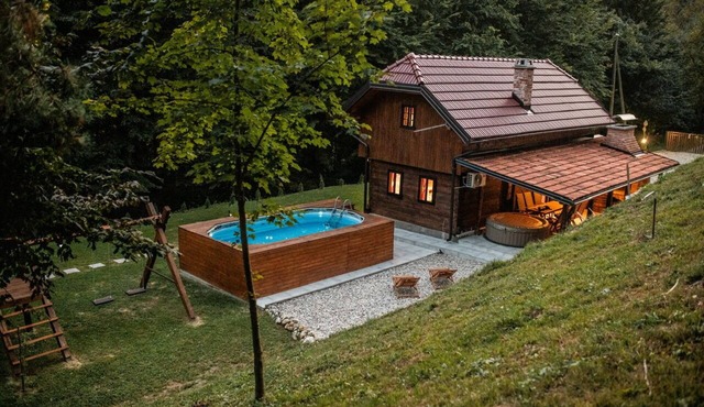 Charm of Tradition: A Cozy Wooden House in the Heart of Croatian Zagorje
