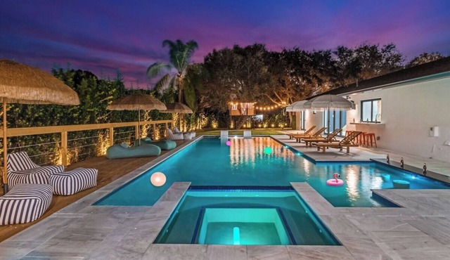 Charm Villa | Treehouse | Cinema & Courts