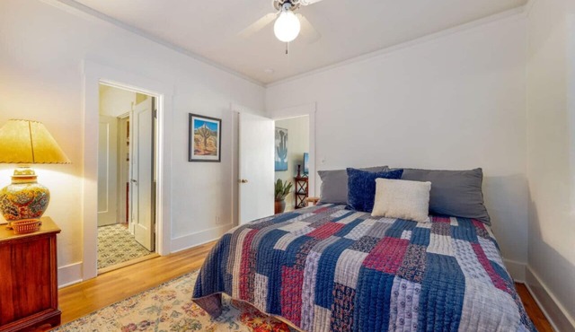 Charm/Walk to U of A/1 BR 1 BA/Near 4th Ave
