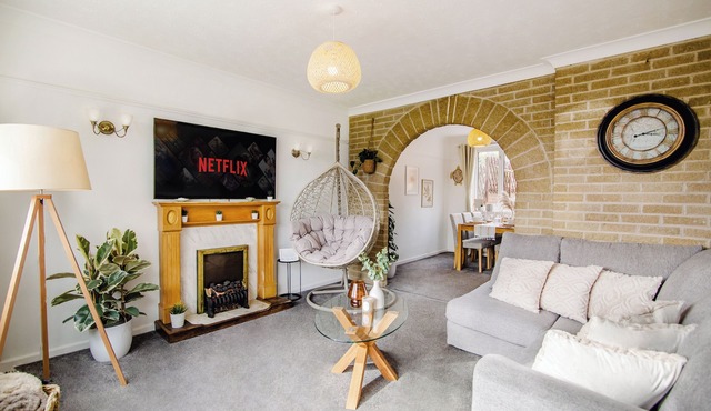 Charm White Oak House Ideal for long stays! 7ppl