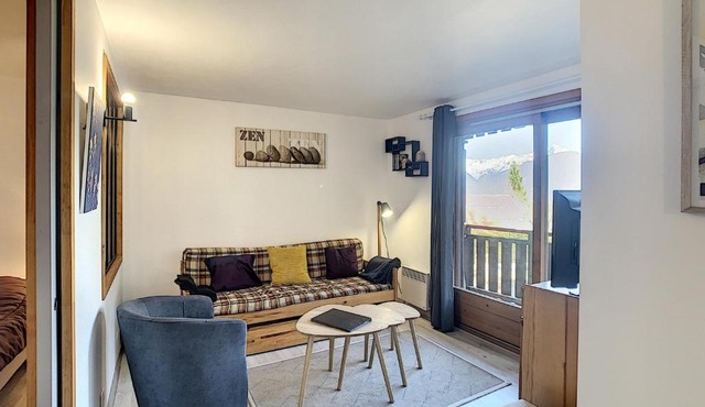 Charmant 2 pièces + coin cabine, proche centre Combloux, RDJ, terrasse, parking et casier à skis - FR-1-560-69