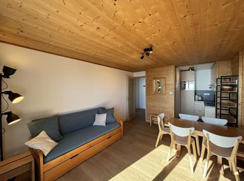 Charmant 2 pièces 6 pers avec balcon sud, proche télé-siège et commerces à l'Alpe d'Huez - FR-1-405-3