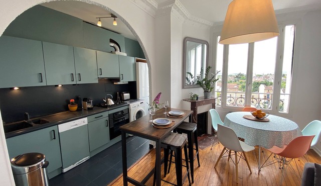 Charmant 3 Pièces à Proximité Immédiate de la Defense RER A