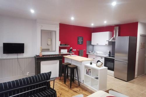 Charmant 45m2 cœur historique de Foix équipé & fibre