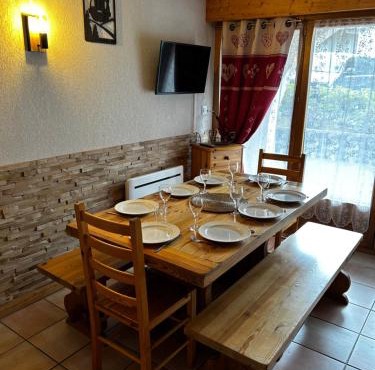 Charmant appartement 6-8 personnes au cœur du village à proximité lac et pistes de ski