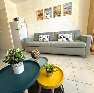 Charmant appartement cosy, terrasse proche des pistes et du centre du village - WIFI gratuit