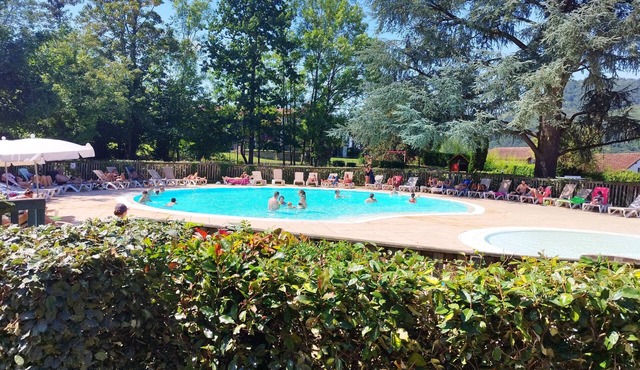 Charmant Appartement Rénové à 300m du Centre