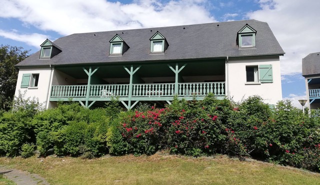 Charmant apt T3 Duplex Avec Piscine et Aire de Jeux, Parking Privé