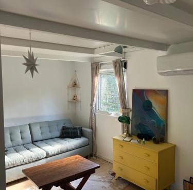 Charmant chalet sur terrain arboré