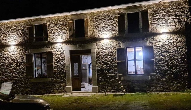 Charmant Corps de Ferme à la Montagne