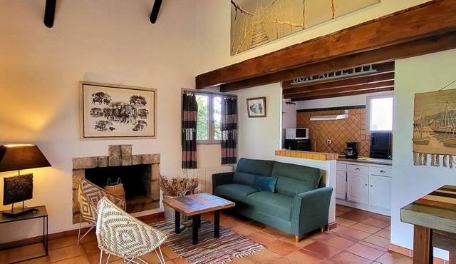 Charmant Cottage, 2 Chambres, 80m2 en Petite Camargue