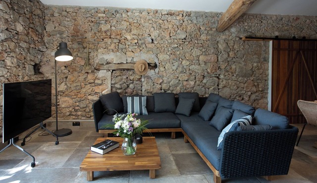 Charmant et spacieux gîte pour 6 personnes au coeur d'un vignoble varois